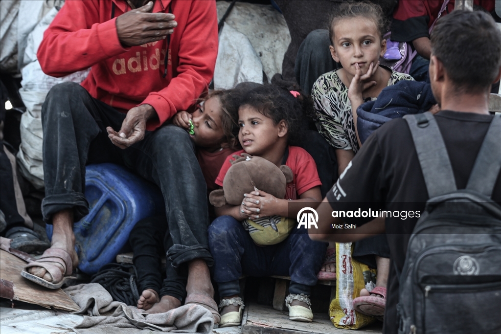 Gazze’de ateşkesin ardından Filistinlilerin dönüşü sürüyor