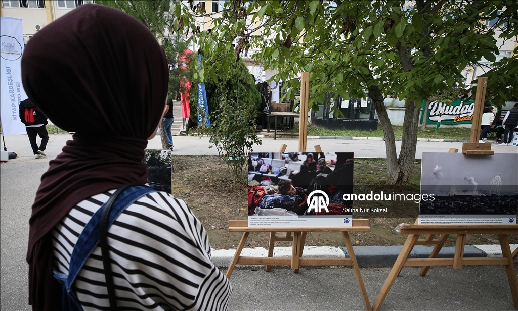 Bursa Uludağ Üniversitesi'nde AA'nın "Kanıt" kitabındaki fotoğraflardan oluşan sergi açıldı