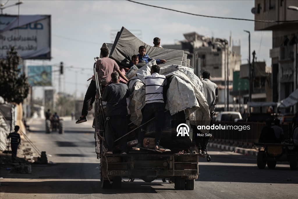 Gazze’de ateşkesin ardından Filistinlilerin dönüşü sürüyor