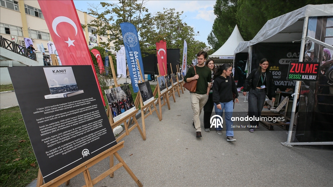 Bursa Uludağ Üniversitesi'nde AA'nın "Kanıt" kitabındaki fotoğraflardan oluşan sergi açıldı
