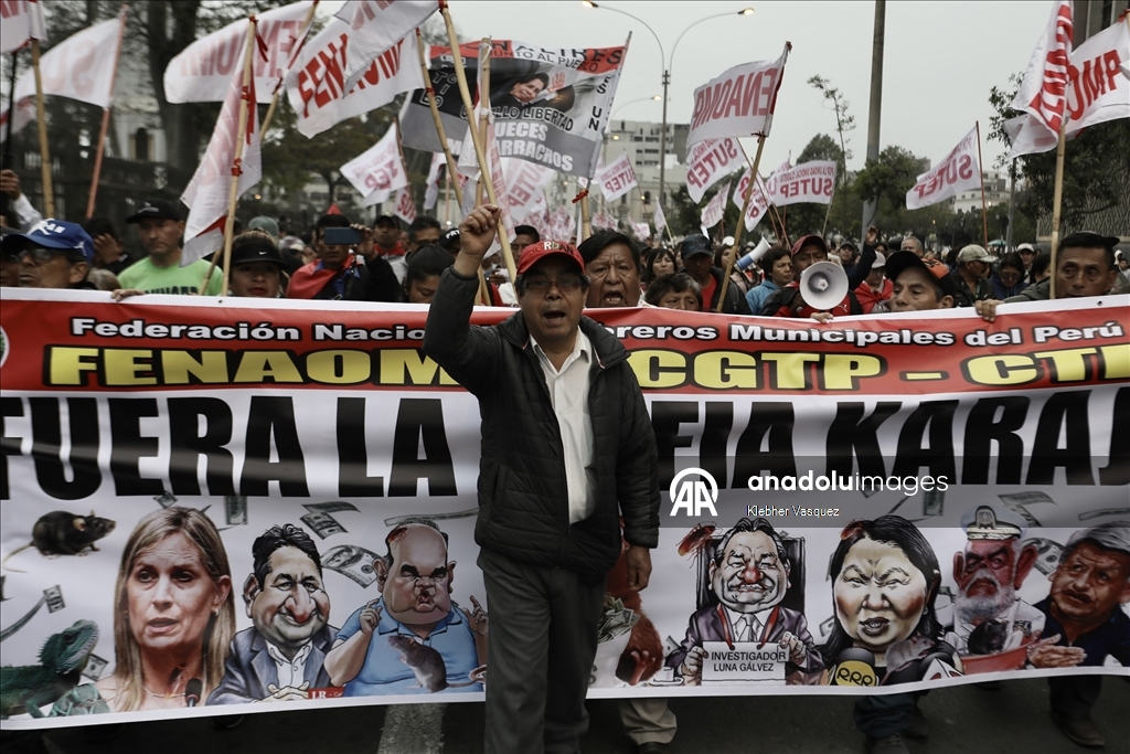 Peru genelinde hükümet karşıtı protesto düzenlendi