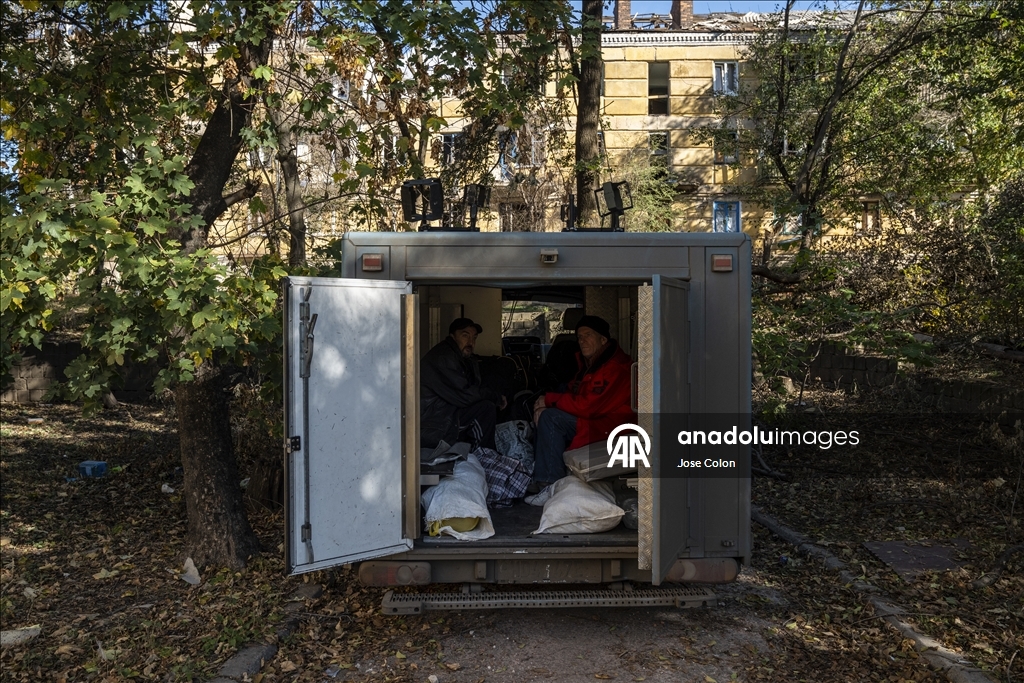 Волонтеры эвакуируют мирных жителей из Костянтиновки