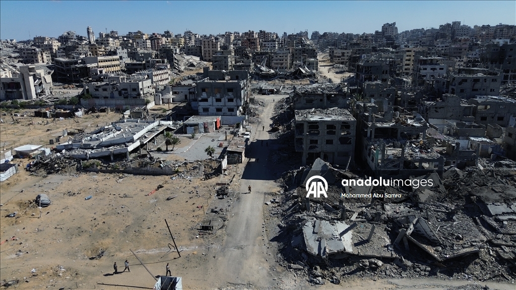 İsrail'in Gazze'nin Şeyh Rıdvan Mahallesi'nde bıraktığı yıkım havadan görüntülendi