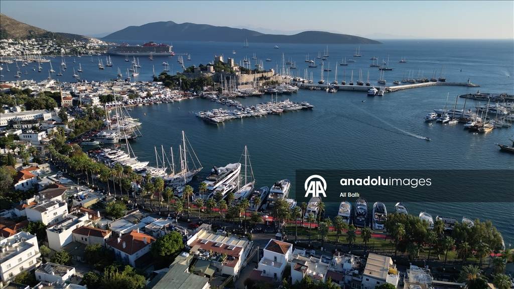 На выставке Bodrum Boat Show представили роскошные яхты