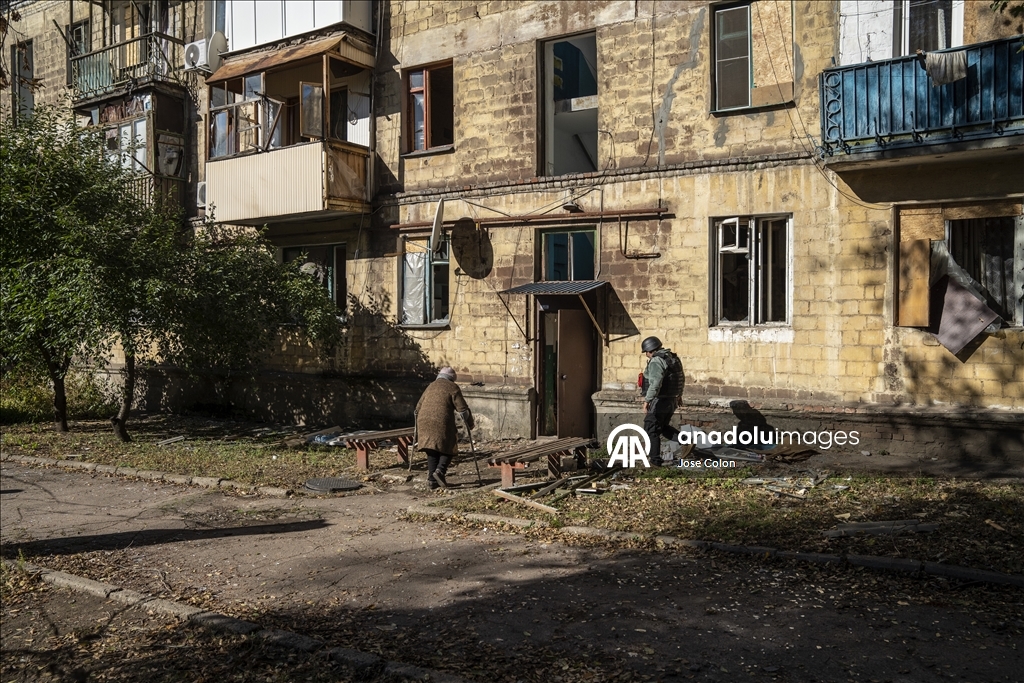 Волонтеры эвакуируют мирных жителей из Костянтиновки