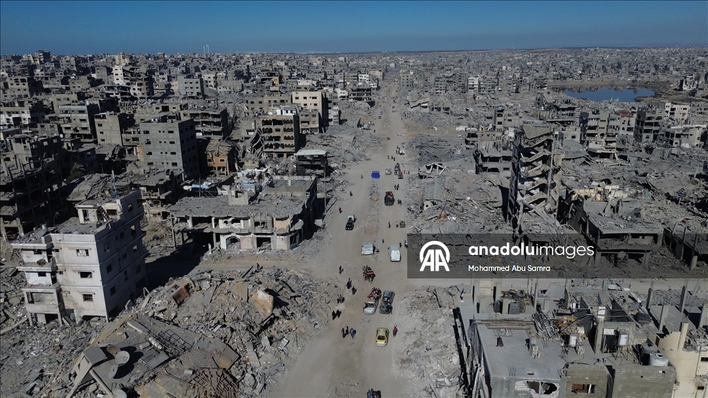 İsrail'in Gazze'nin Şeyh Rıdvan Mahallesi'nde bıraktığı yıkım havadan görüntülendi