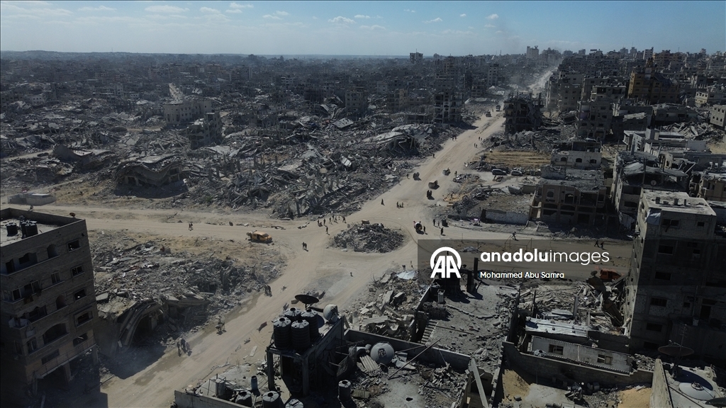 İsrail'in Gazze'nin Şeyh Rıdvan Mahallesi'nde bıraktığı yıkım havadan görüntülendi