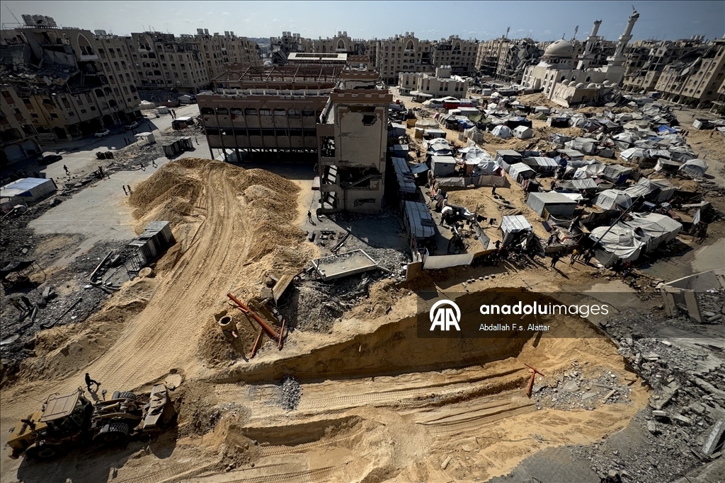 Filistinli ekipler, Han Yunus'ta yaşamını yitiren İsrailli esirlerin cenazelerini arıyor