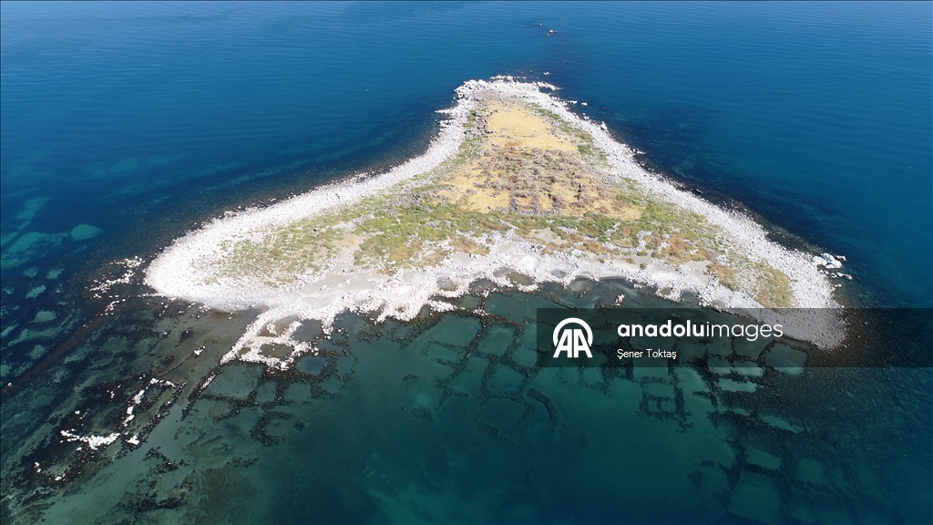 Hot weather and drought accelerate water loss in Lake Van