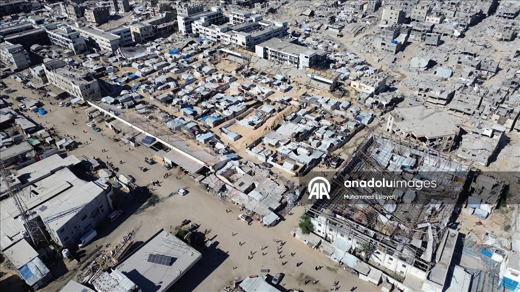 Han Yunus Belediye Stadyumu, yerinden edilmiş Filistinli ailelerin geçici evi oldu