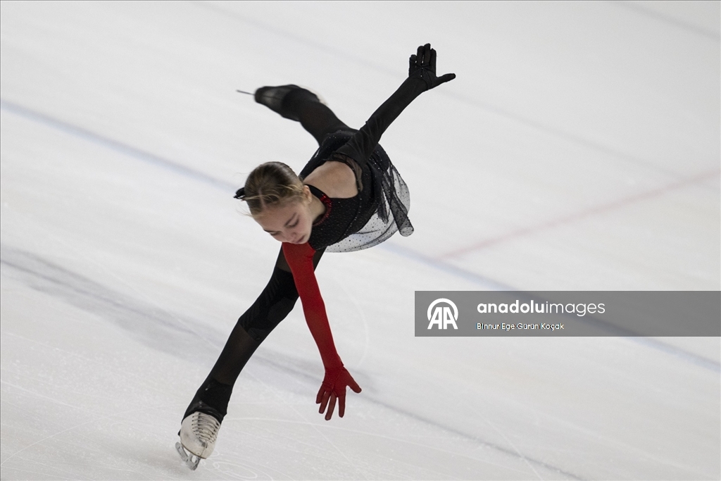 Ahmet Minguzzi adına düzenlenen Artistik Buz Pateni Yarışması