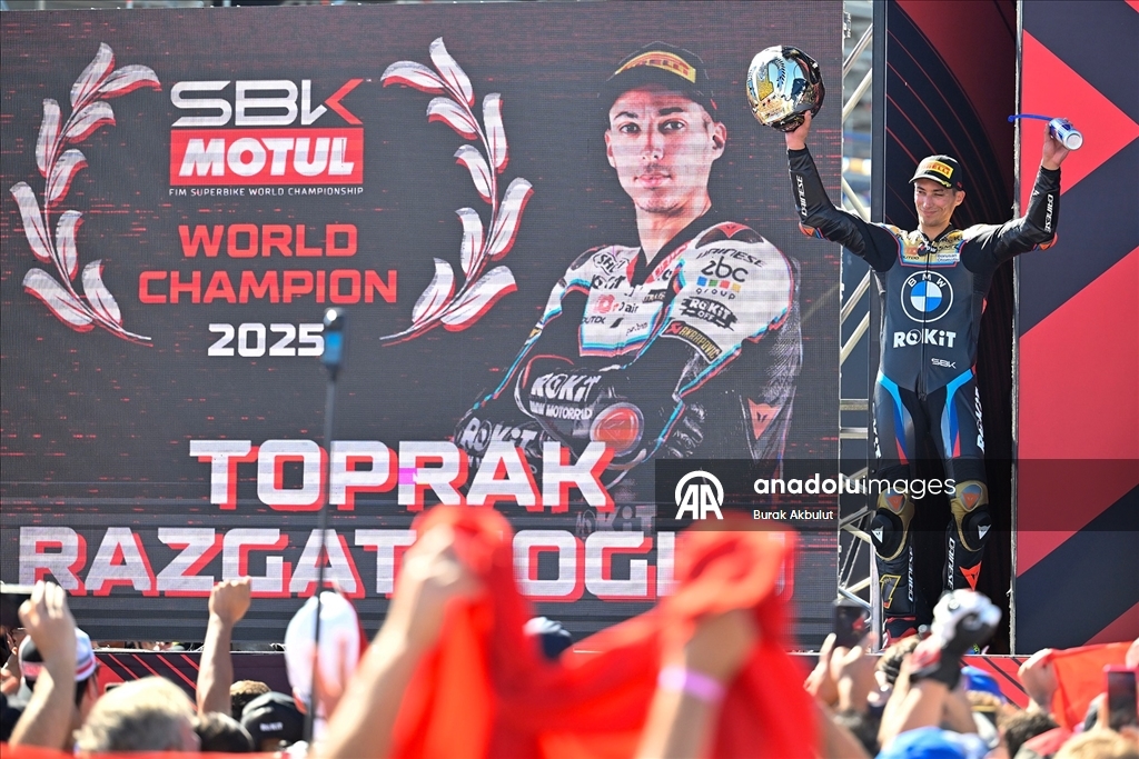 Toprak Razgatlıoğlu, 2025 Dünya Superbike'ta şampiyon oldu