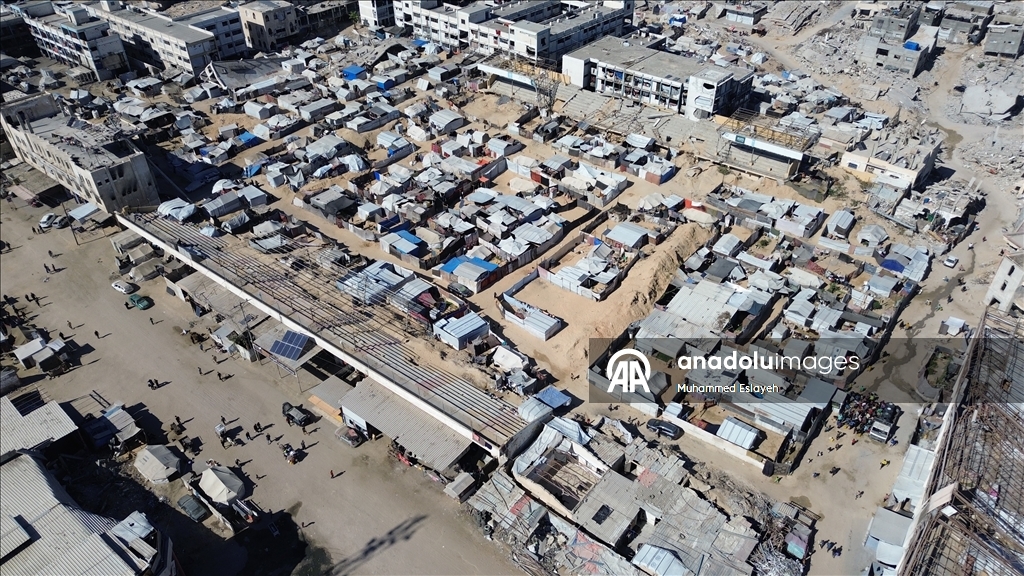 Han Yunus Belediye Stadyumu, yerinden edilmiş Filistinli ailelerin geçici evi oldu