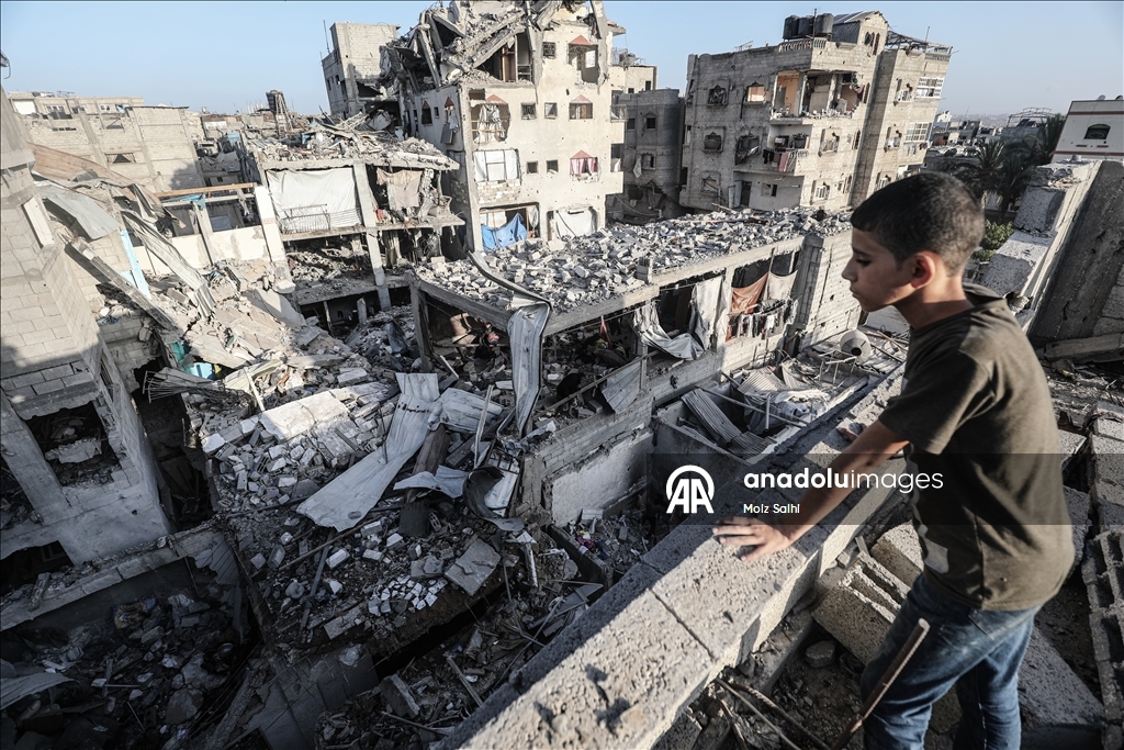 Israel continues to attack Gaza despite ceasefire agreement