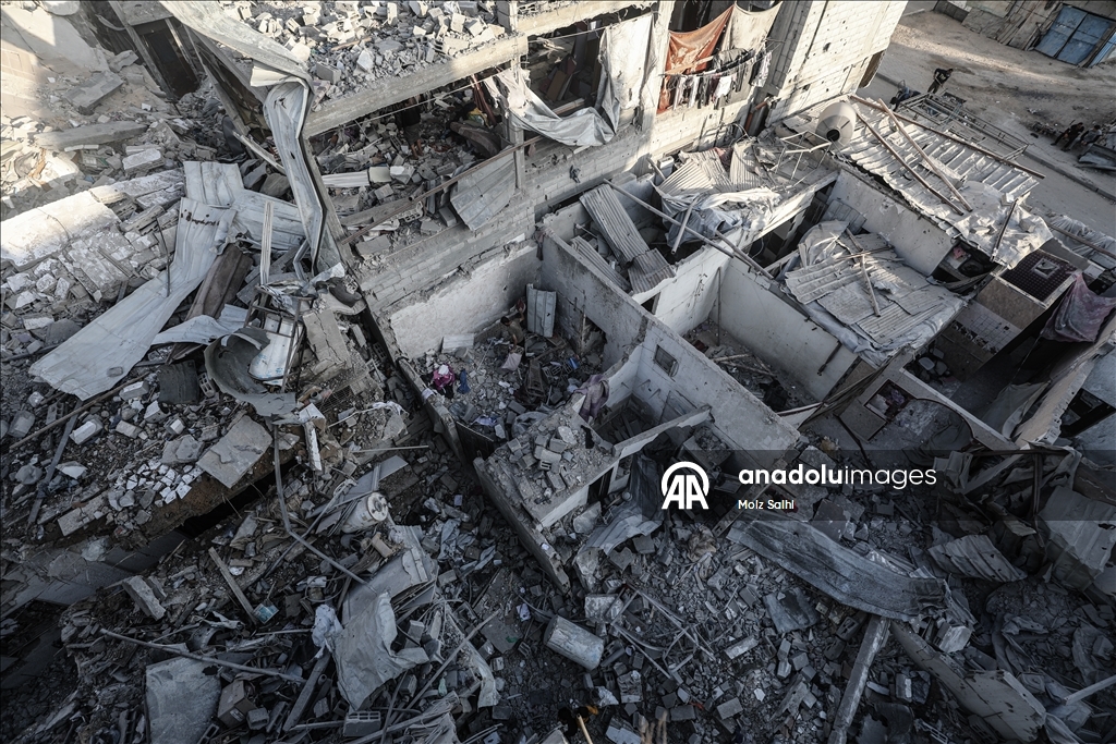 Israel continues to attack Gaza despite ceasefire agreement