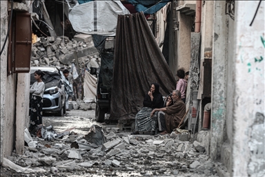 Israel continues to attack Gaza despite ceasefire agreement