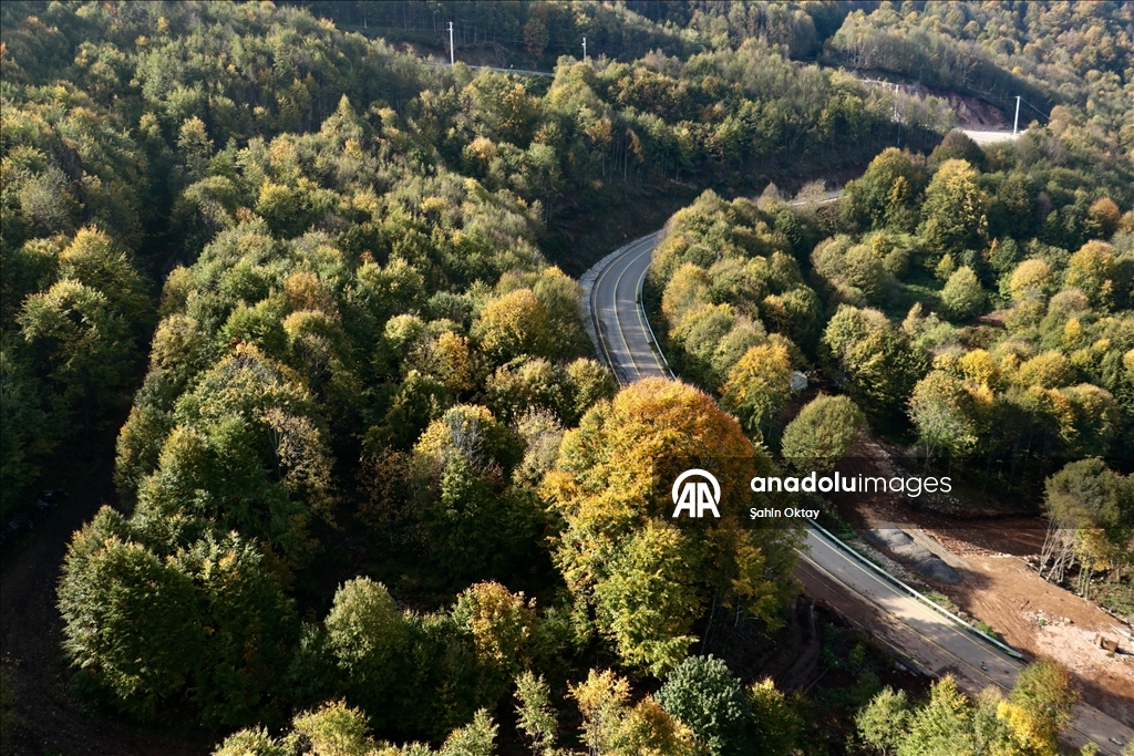 Kartepe Teleferiği, sonbahar renklerini 360 derecelik açıyla sunuyor