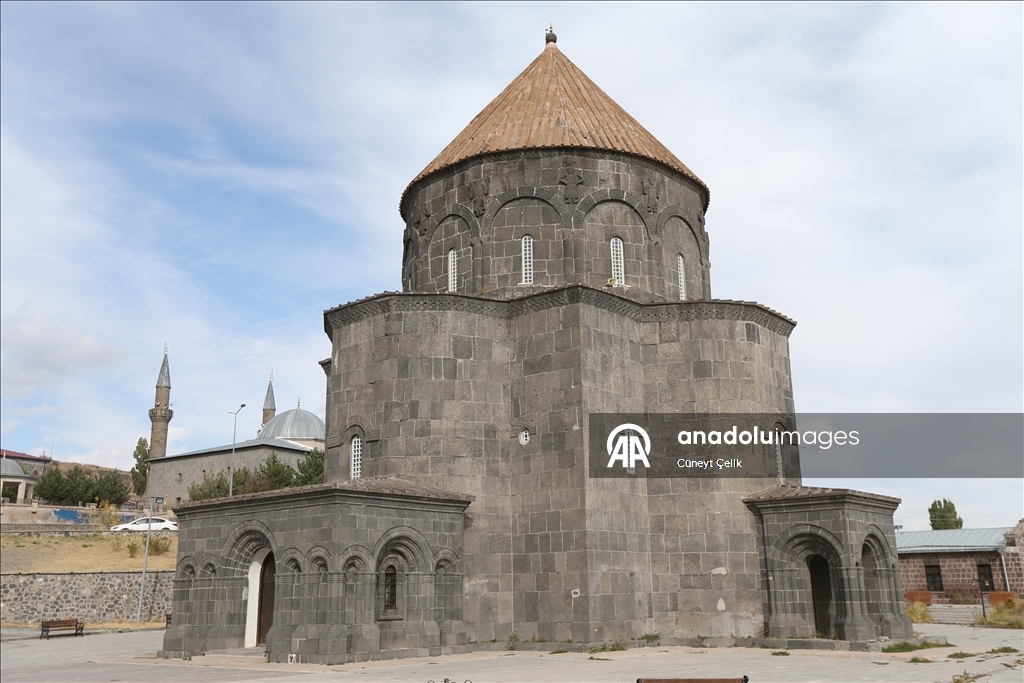 Bajarê Qersê yê ku avahîsaziya Baltikê dihewîne di turîzma çandê da balê dikişîne