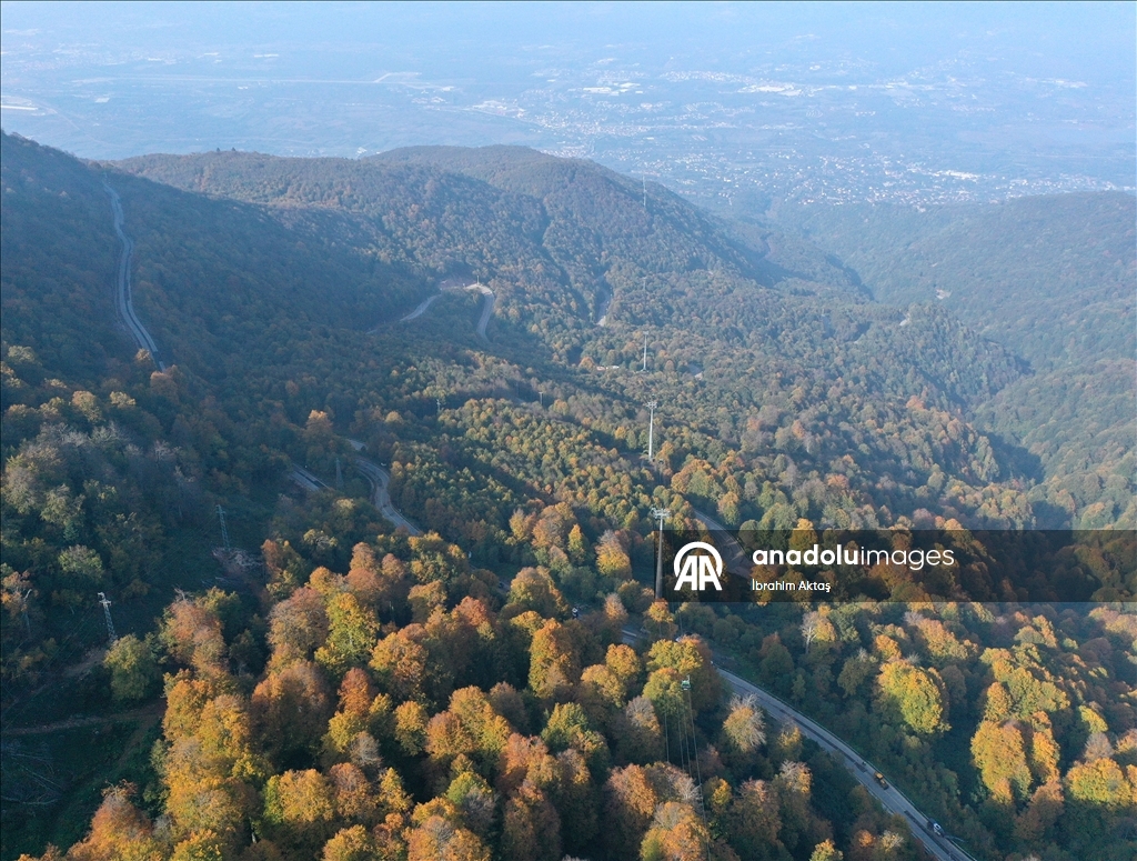 Kartepe Teleferiği, sonbahar renklerini 360 derecelik açıyla sunuyor