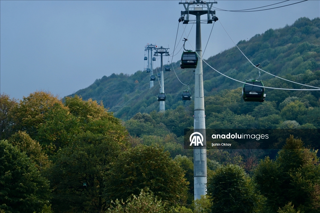 Kartepe Teleferiği, sonbahar renklerini 360 derecelik açıyla sunuyor