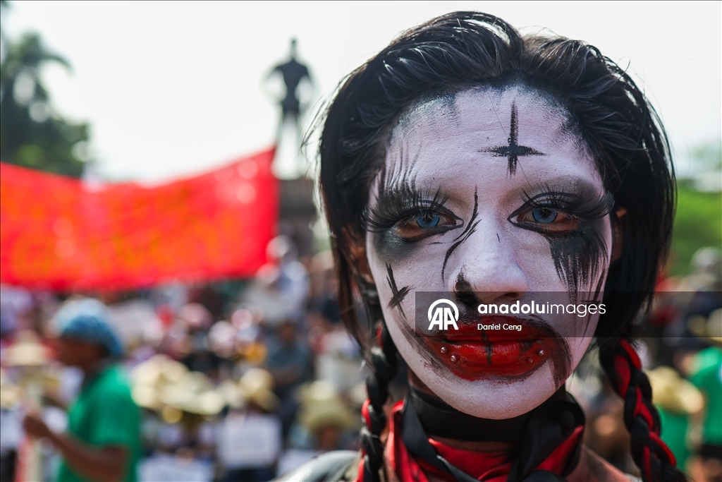 Demonstration against corruption in Philippines amid global anti-government movements