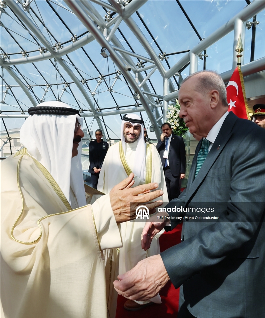 أردوغان يصل الكويت في مستهل جولة خليجية