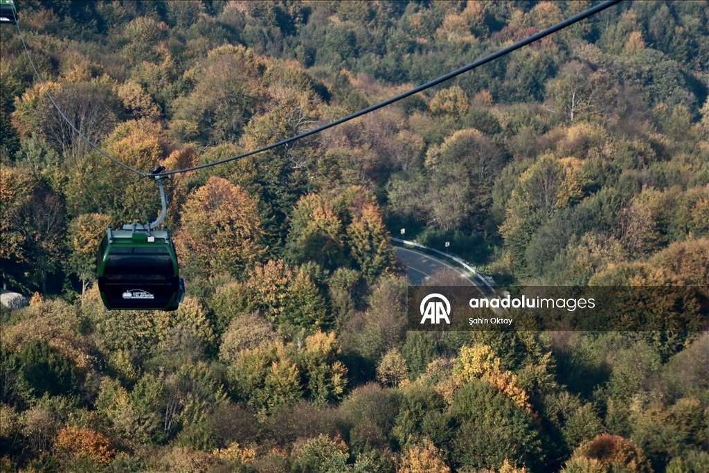Kartepe Teleferiği, sonbahar renklerini 360 derecelik açıyla sunuyor