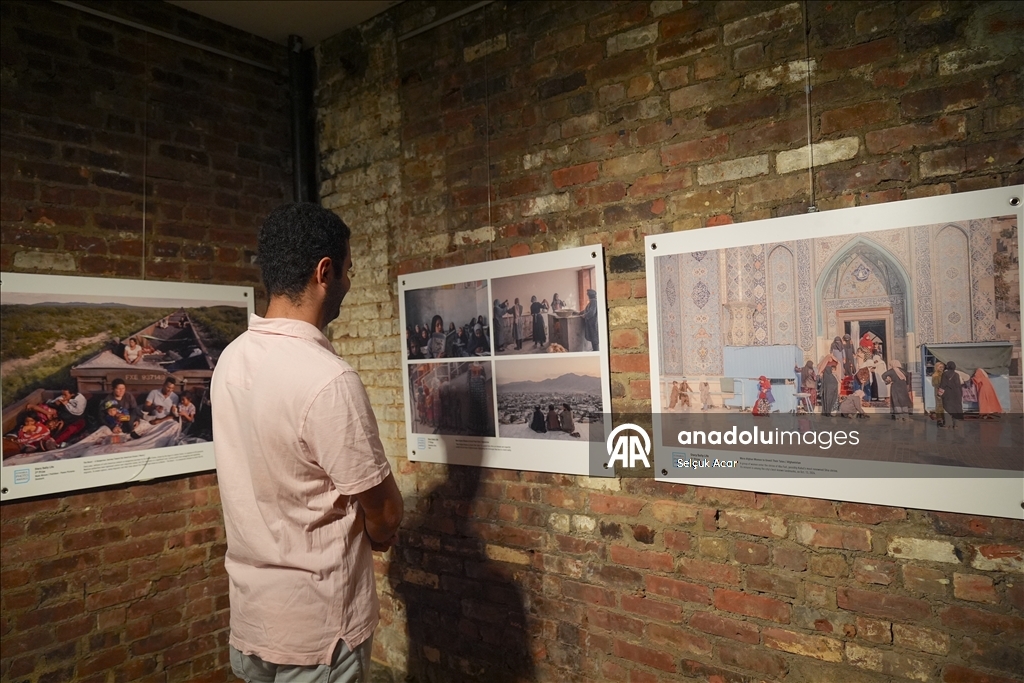 Победившие фотографии конкурса Istanbul Photo Awards 2025 представлены в Нью-Йорке