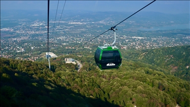 Kartepe Teleferiği, sonbahar renklerini 360 derecelik açıyla sunuyor