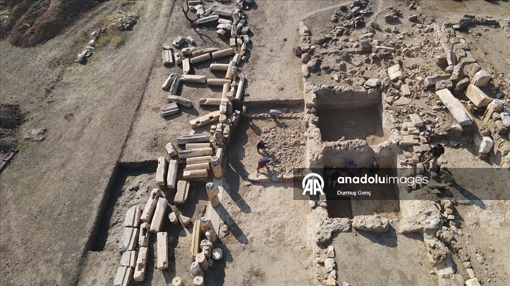 Excavations reveal shops in the agora of the ancient city of Hyllarima in Mugla