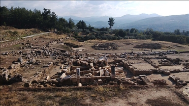 Hyllarima Antik Kenti'nde agoradaki dükkanlar gün yüzüne çıkarıldı