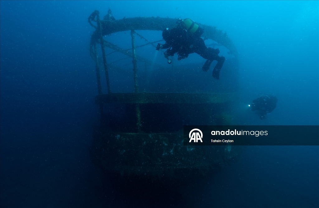 Karaburun’un mavi derinlikleri dalış tutkunlarını ağırlıyor