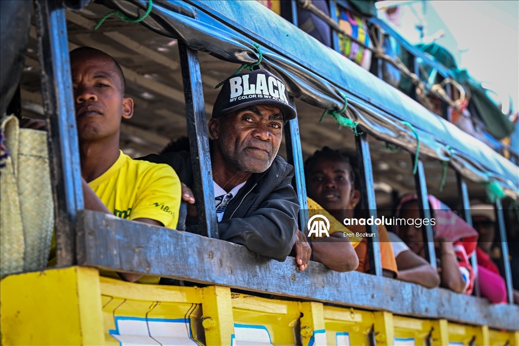 Daily life in Madagascar's Toliara