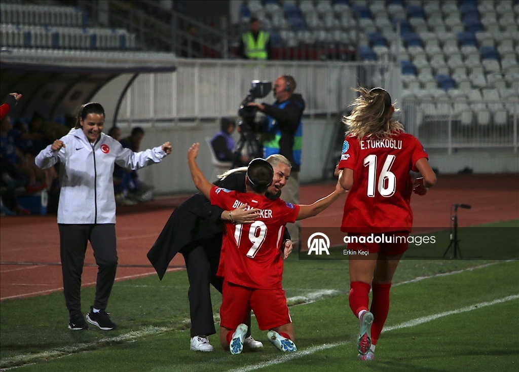 A Milli Kadın Futbol Takımı, Kosova'yı 4-0 mağlup etti