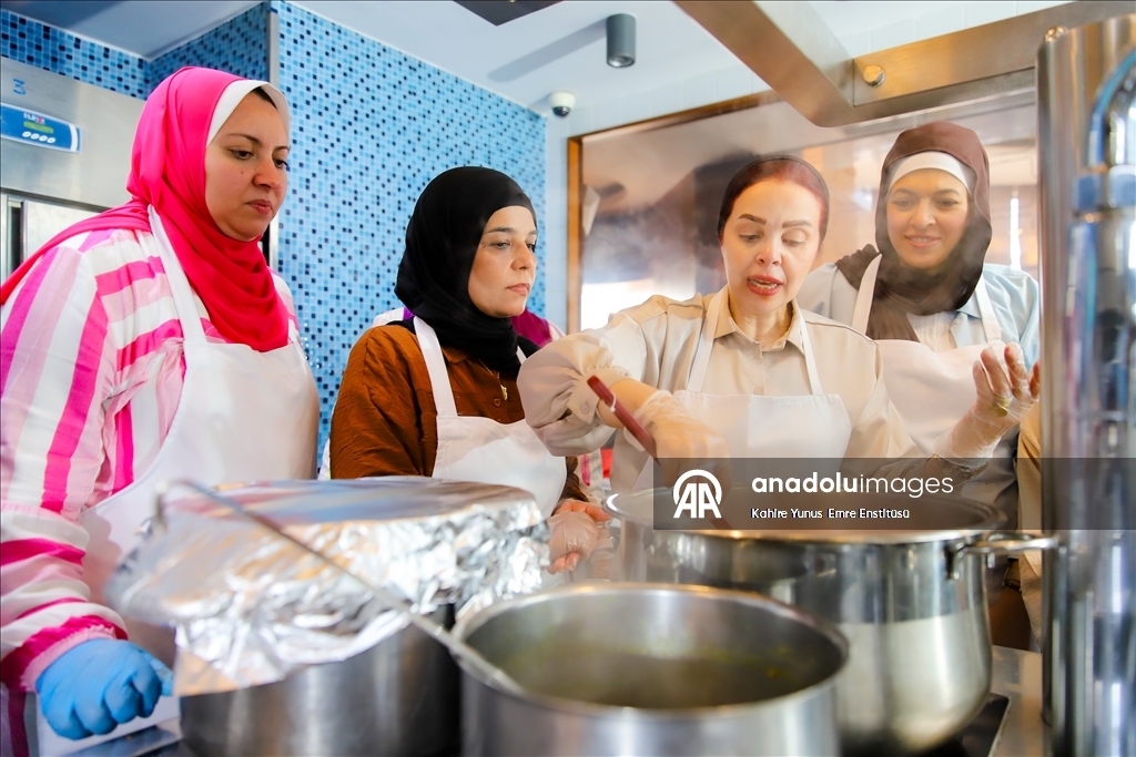 القاهرة.. معهد يونس أمرة ينظم أمسية "تذوق المأكولات التركية"