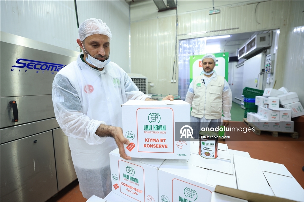 "قافلة الأمل" التركية تقدم مساعدات لغزة بقيمة 4.57 ملايين دولار