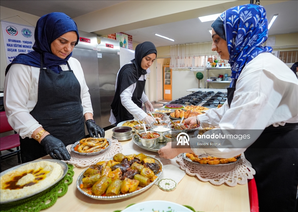 Xwarinên Diyarbekirê" bi modula perwerdeyê li Tirkiyeyê belav dibe