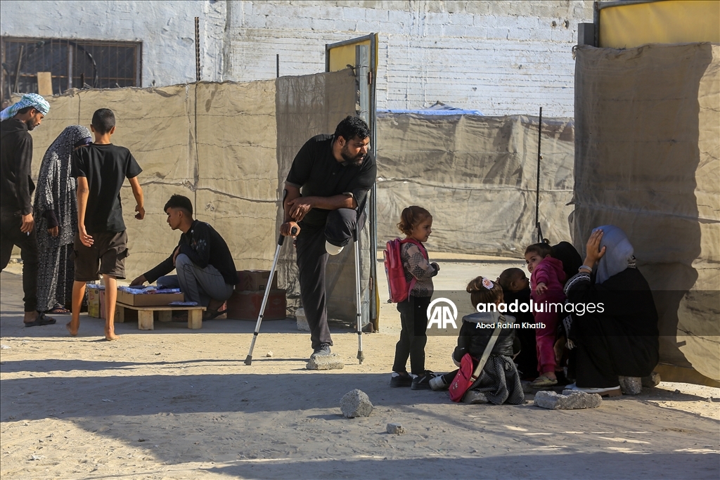 Han Yunus’ta yaralı Filistinliler tedavi için yardım bekliyor