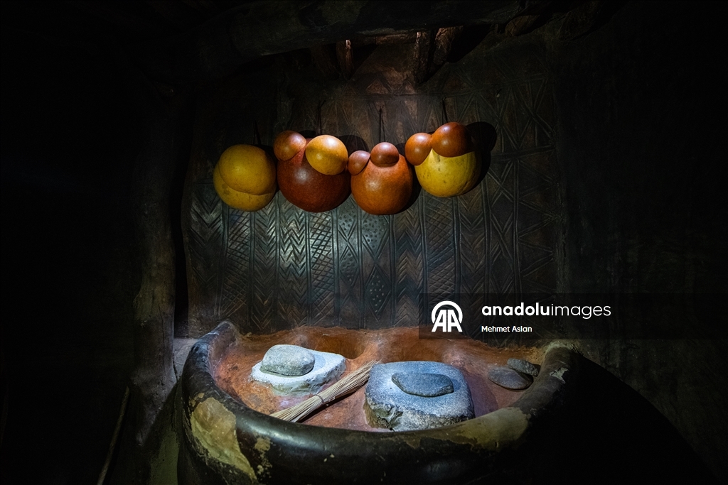 تيبلي.. قرية بوركينية خطت هويتها على جدران الطين