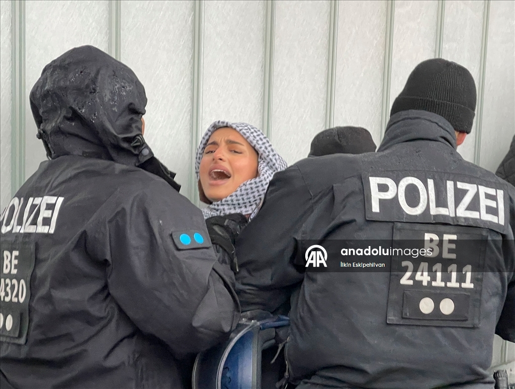 Berlin’de Filistin'e destek gösterisi düzenlendi