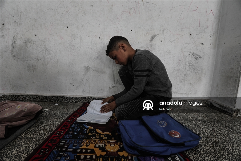 Gazze’de UNRWA Okullarında yüz yüze eğitim yeniden başladı