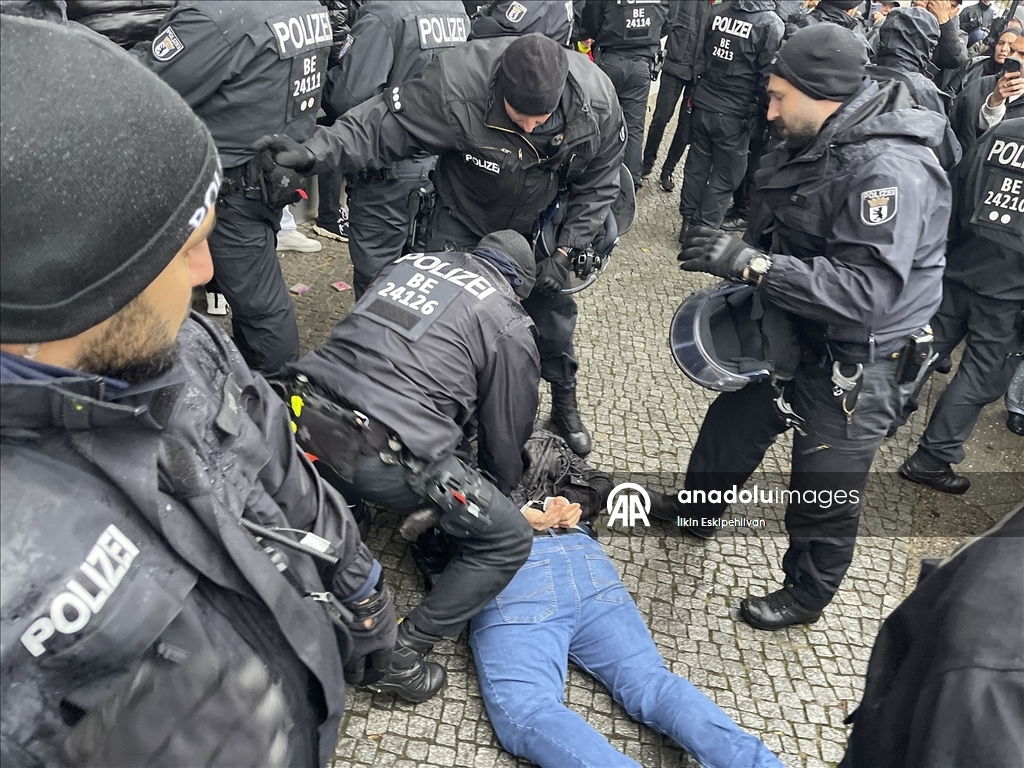 Berlin’de Filistin'e destek gösterisi düzenlendi