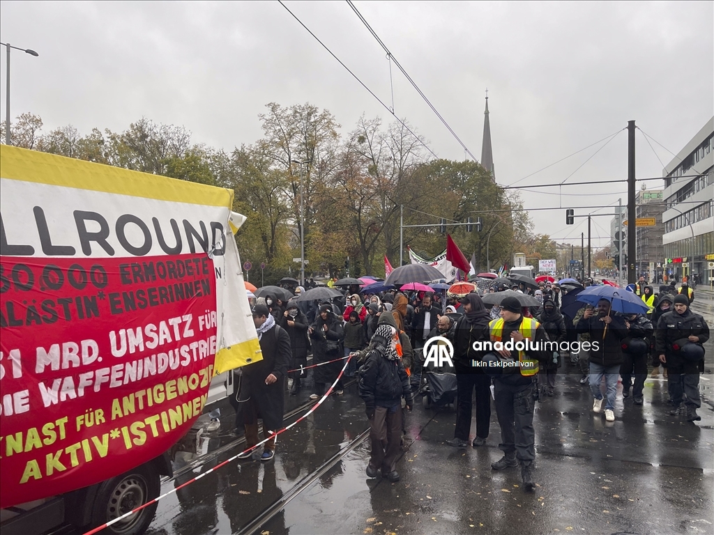Berlin’de Filistin'e destek gösterisi düzenlendi