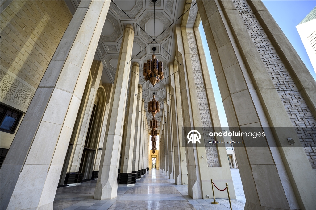 Daily life in Kuwait City