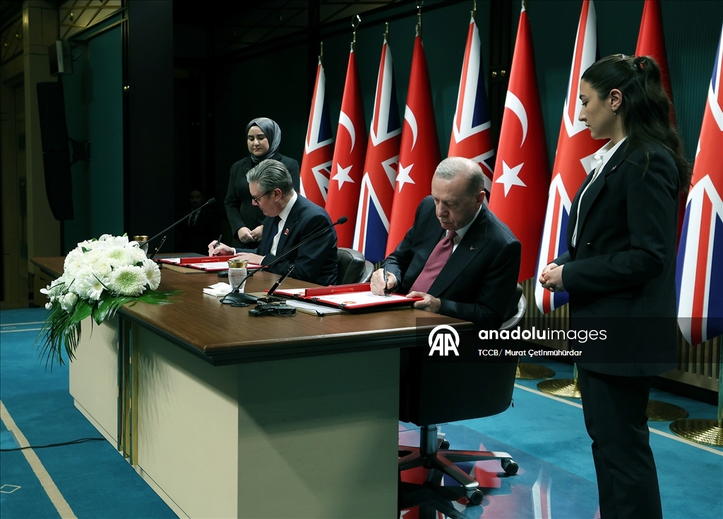 Türkiye ile Birleşik Krallık arasında Eurofighter savaş uçağı işbirliği anlaşması imzalandı