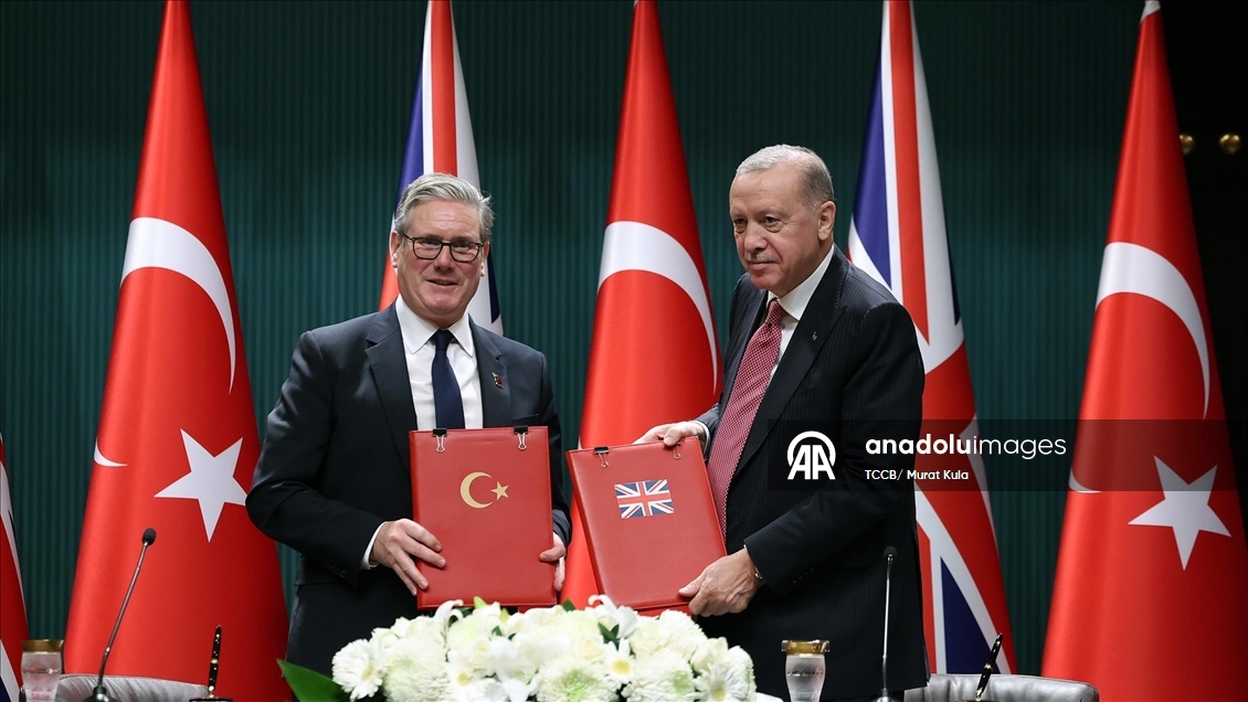 Türkiye ile Birleşik Krallık arasında Eurofighter savaş uçağı işbirliği anlaşması imzalandı