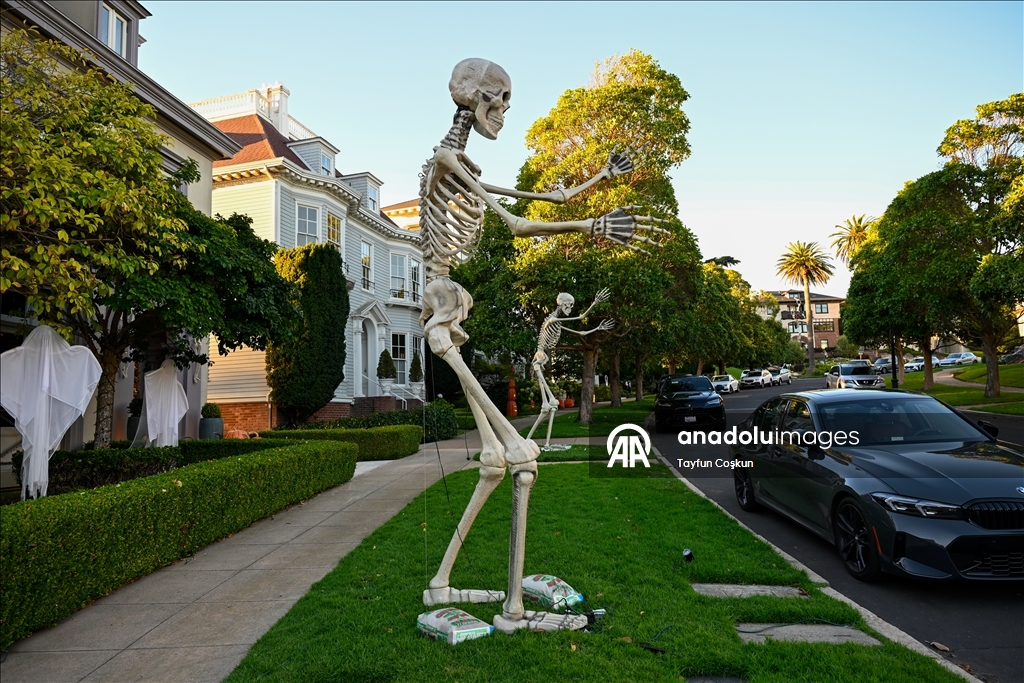 Decorated Halloween houses in San Francisco's Presidio Terrace