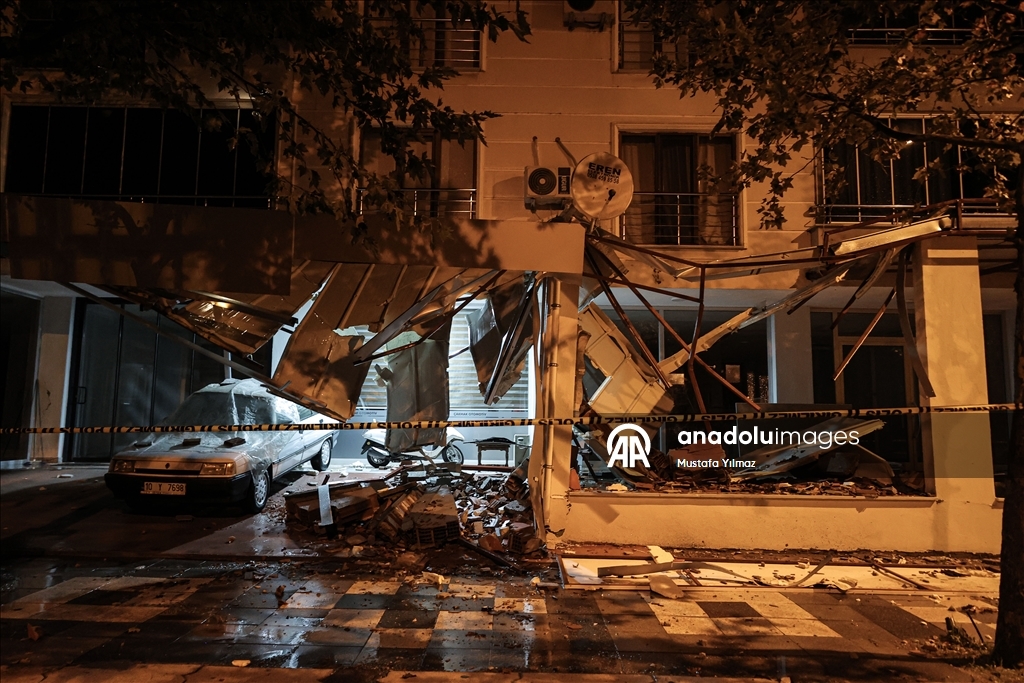 Balıkesir’in Sındırgı ilçesinde 6.1 büyüklüğünde deprem meydana geldi