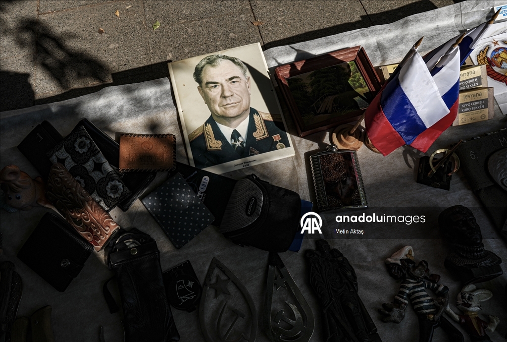 Рынок «Вернисаж» в Москве