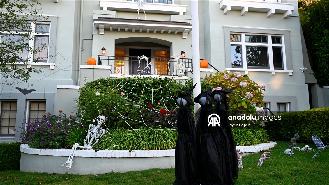 Decorated Halloween houses in San Francisco's Presidio Terrace